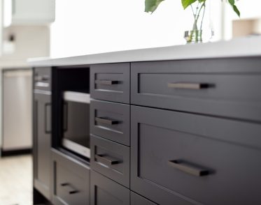 Mobel-Cabinetry_Carv-Kitchens_22-Linhaven_24a
